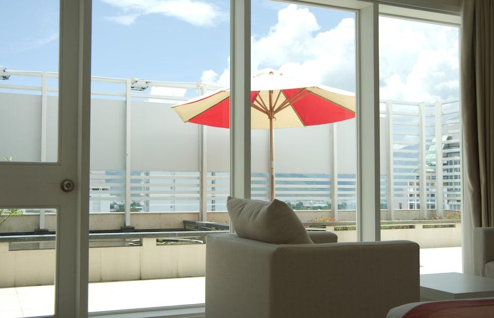 Nhi Phi Hotel Nha Trang Luaran gambar