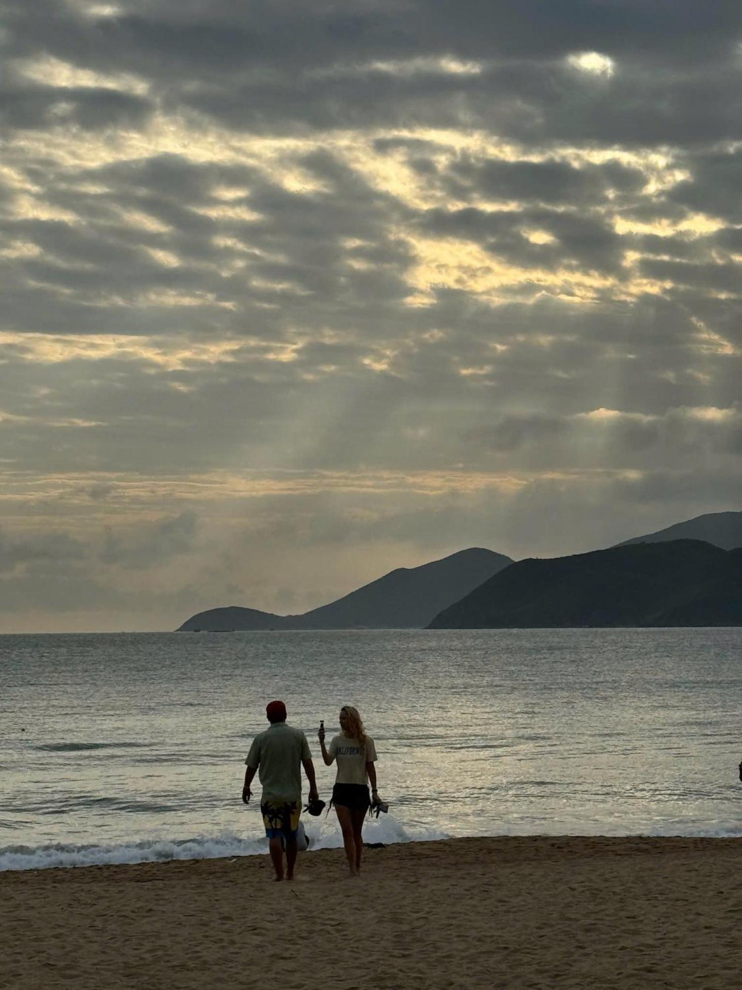 Nhi Phi Hotel Nha Trang Luaran gambar