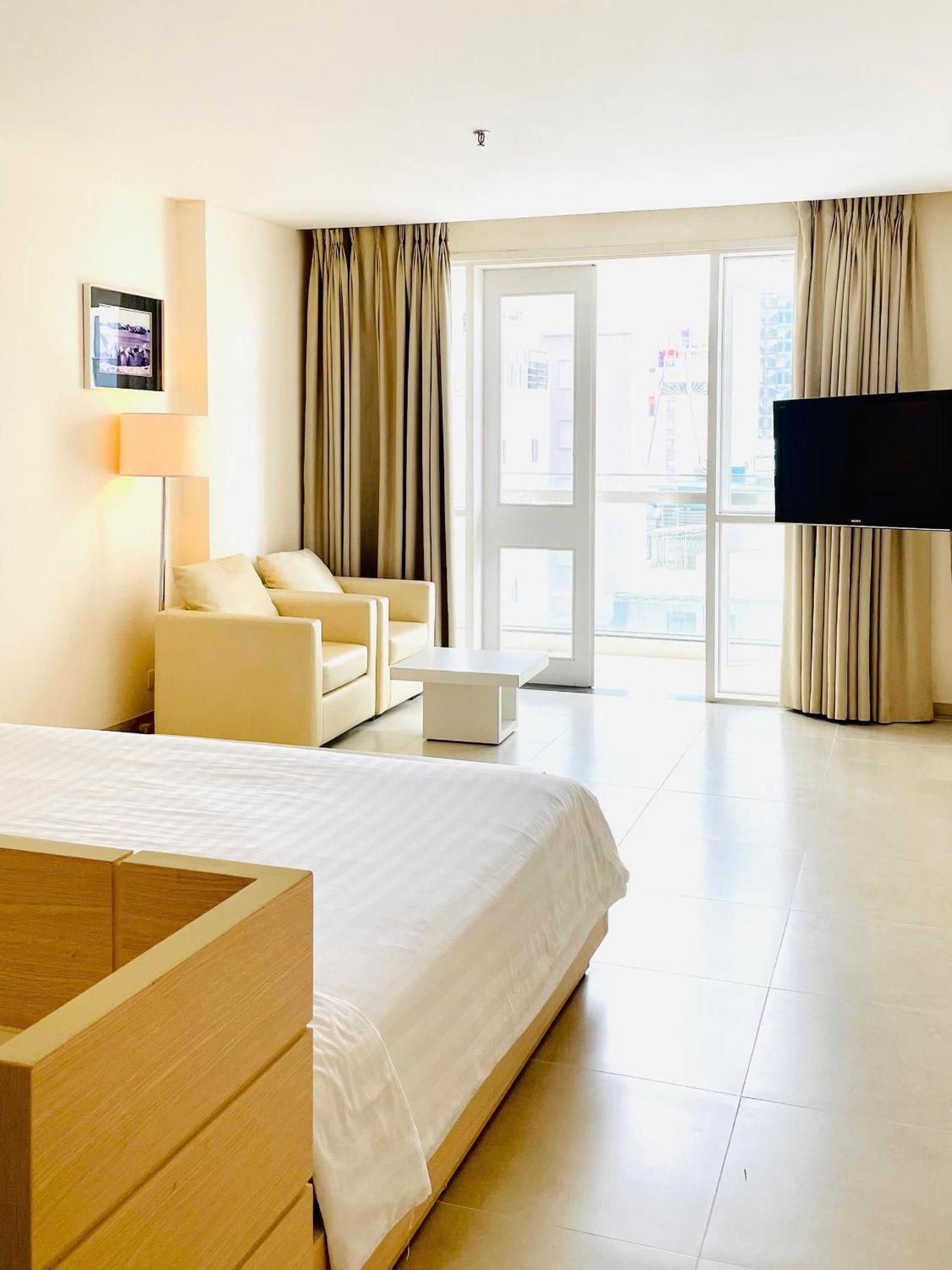 Nhi Phi Hotel Nha Trang Luaran gambar