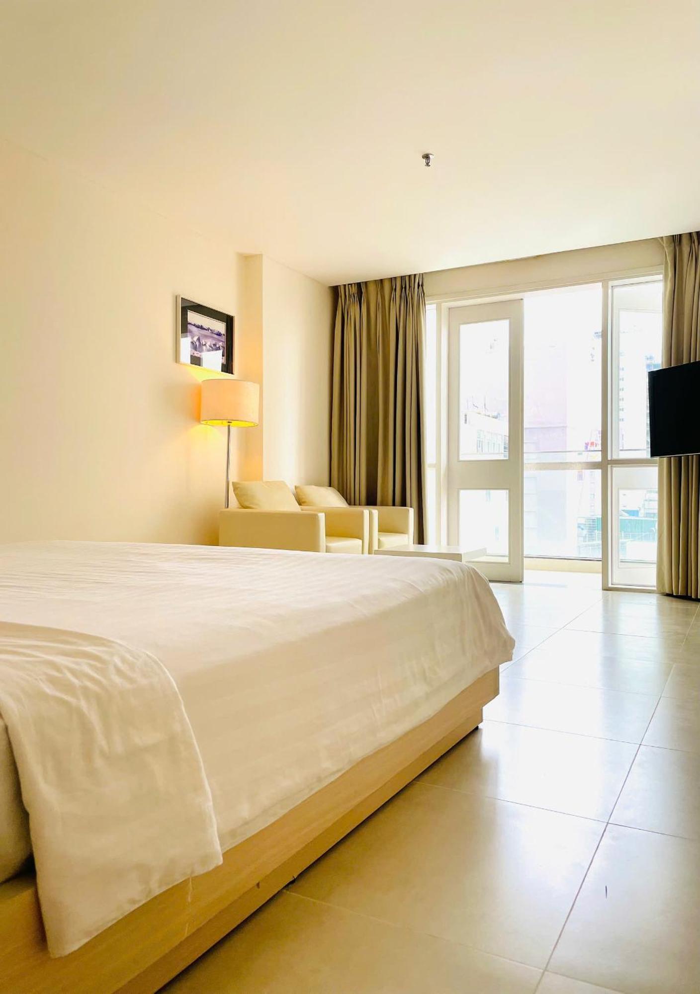 Nhi Phi Hotel Nha Trang Luaran gambar